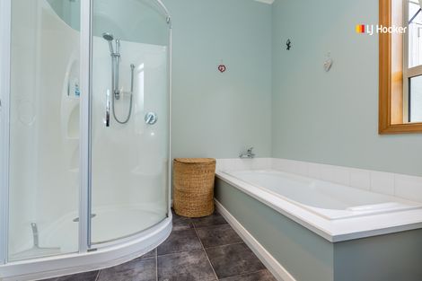 Photo of property in 14 Clifford Street, Dalmore, Dunedin, 9010