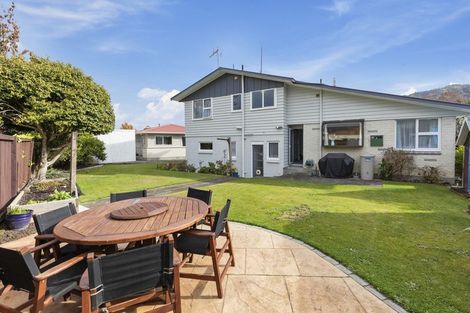 Photo of property in 14 Akron Grove, Totara Park, Upper Hutt, 5018
