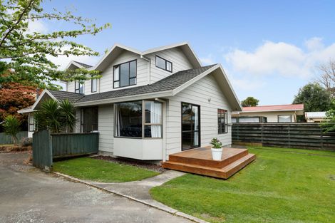Photo of property in 19 Haast Place, Awapuni, Palmerston North, 4412