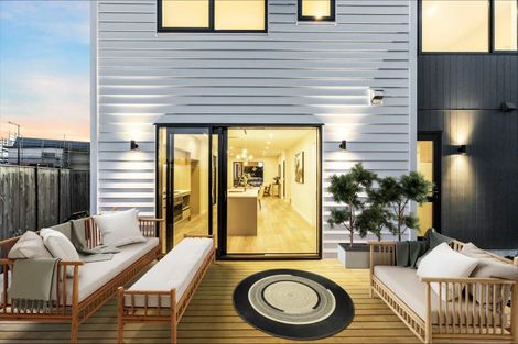 Photo of property in 4 Babos Avenue, Kumeu, 0810