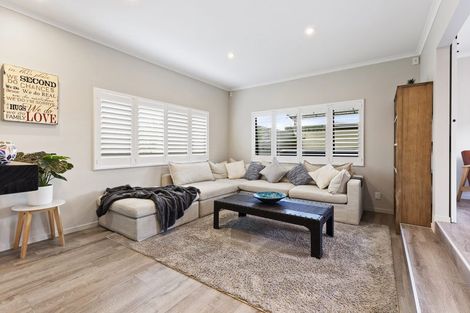 Photo of property in 6 Sample Road, Albany, Auckland, 0632