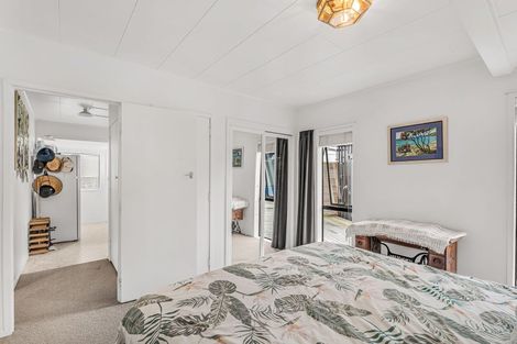 Photo of property in 1 Manaia Road, Tairua, 3508