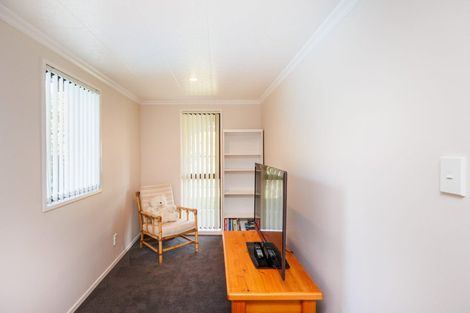 Photo of property in 78 Cook Street, Foxton, 4814