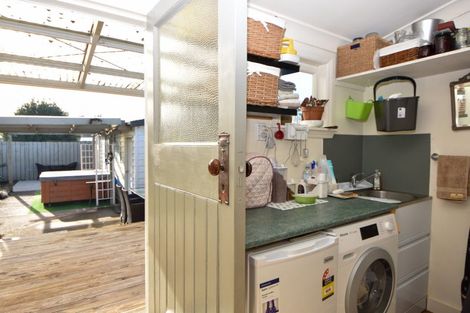 Photo of property in 20 Rhodes Street, Carterton, 5713