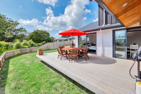 Photo of property in 19 Kawaupaka Road, Kaukapakapa, Helensville, 0875