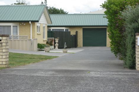 Photo of property in 2a Albert Street, Pukekohe, 2120
