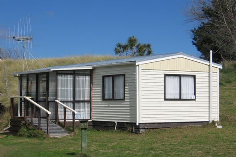 Photo of property in 52 Pratt Avenue, Foxton Beach, Foxton, 4815