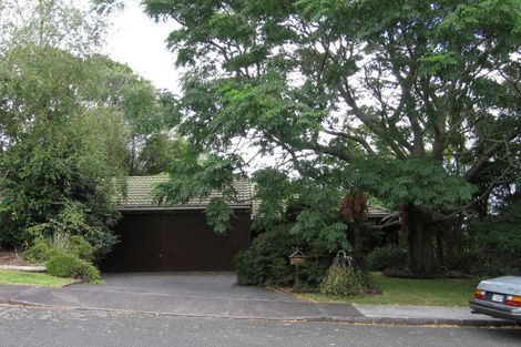 Photo of property in 15 Pluto Place, Beach Haven, Auckland, 0626
