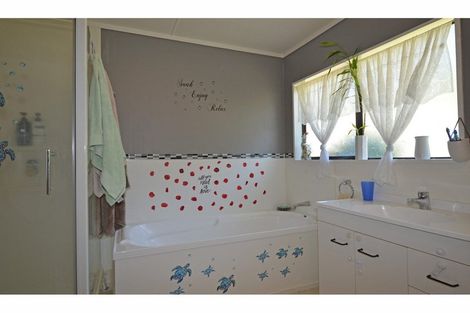 Photo of property in 14 Syme Crescent, Kawerau, 3127