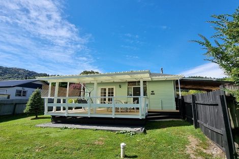 Photo of property in 53 Omapere Street, Dobson, Greymouth, 7805