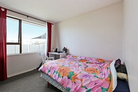 Photo of property in 2/2 Lee Road, Taradale, Napier, 4112