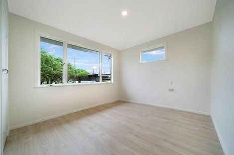 Photo of property in 19 Cobham Crescent, Kelston, Auckland, 0602
