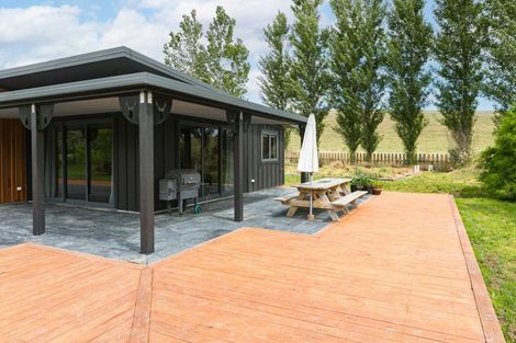 Photo of property in 580 Ongaonga Road, Waipawa, 4272