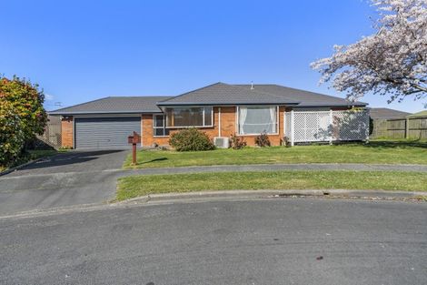 Photo of property in 28 Peebles Drive, Hei Hei, Christchurch, 8042