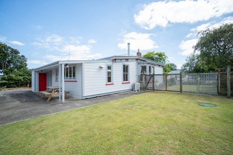 Photo of property in 16 Lombard Street, Palmerston North, 4410