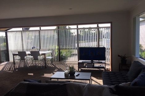 Photo of property in 94 Stanley Road, Glenfield, Auckland, 0629