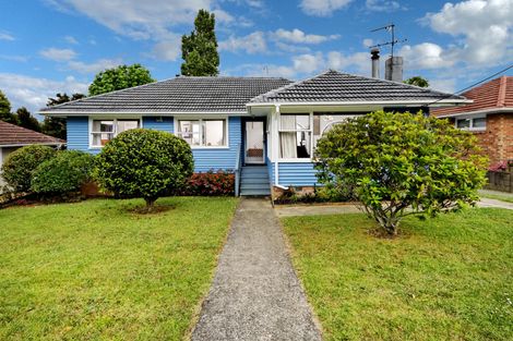 Photo of property in 97 Godley Road, Green Bay, Auckland, 0604