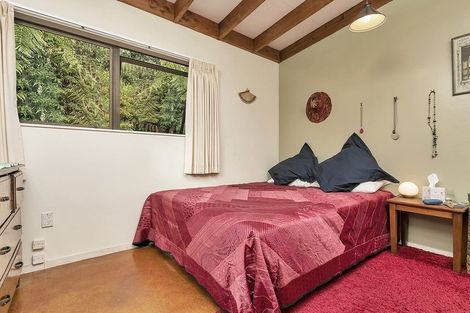 Photo of property in 2/26 Colonial Road, Birkenhead, Auckland, 0626