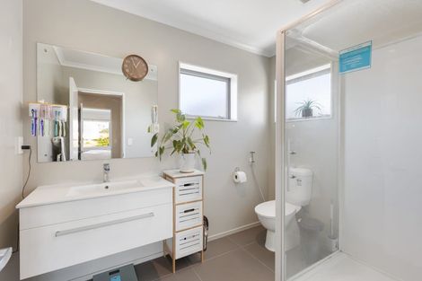 Photo of property in 22 Trelawny Terrace, Grenada Village, Wellington, 6037