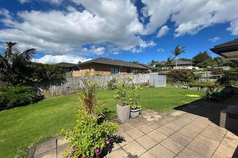Photo of property in 19 Lake Panorama Drive, Henderson, Auckland, 0612