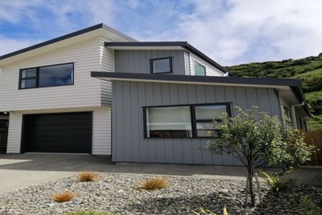 Photo of property in 69 Melksham Drive, Churton Park, Wellington, 6037