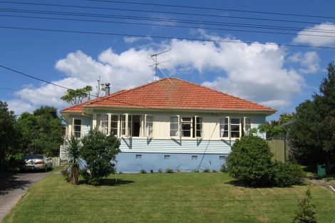 Photo of property in 18 Cautley Street, Stanley Point, Auckland, 0624