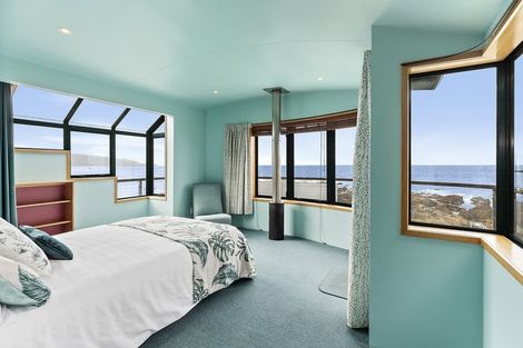 Photo of property in 166 The Esplanade, Houghton Bay, Wellington, 6023