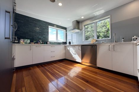 Photo of property in 4 School Road, Plimmerton, Porirua, 5026