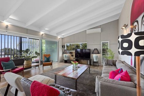 Photo of property in 42 Old North Road, Orewa, 0931