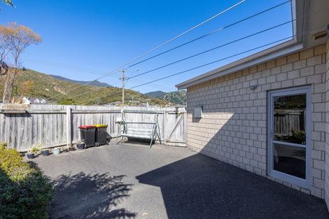 Photo of property in 255 Waikawa Road, Waikawa, Picton, 7220