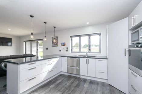 Photo of property in 4 Biron Place, Stratford, 4332