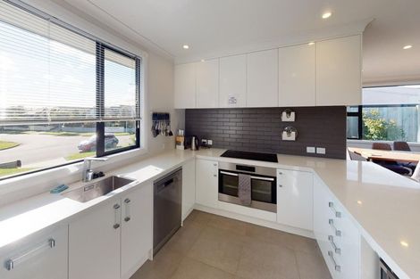 Photo of property in 8 Silicon Way, Fitzherbert, Palmerston North, 4410