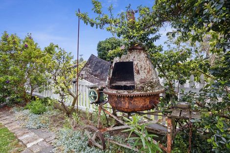 Photo of property in 5 Aputa Avenue, Te Puru, Thames, 3575