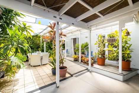 Photo of property in 170 Vigor Brown Street, Napier South, Napier, 4110