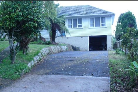 Photo of property in 1/128 Triangle Road, Massey, Auckland, 0614