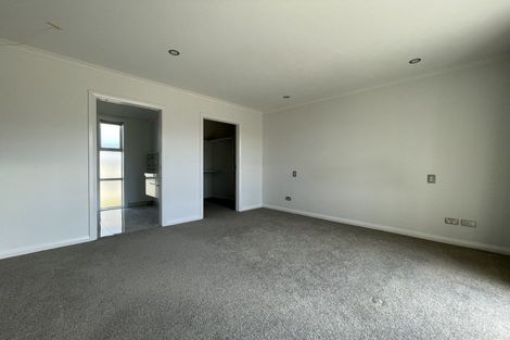 Photo of property in 89 Johnstone Drive, Fitzherbert, Palmerston North, 4410