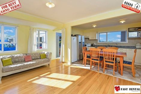 Photo of property in 17 Celeste Place, Totara Vale, Auckland, 0627