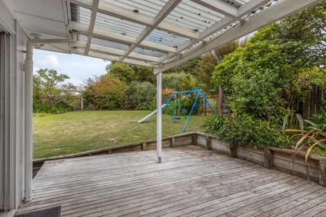 Photo of property in 124 Te Pene Avenue, Titahi Bay, Porirua, 5022