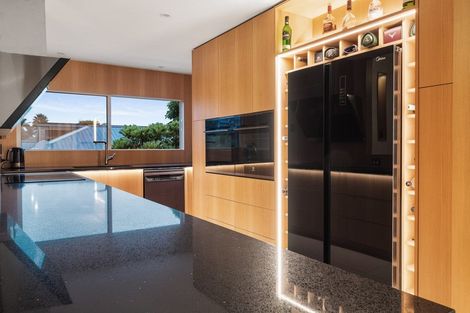 Photo of property in 310b Oceanbeach Road, Mount Maunganui, 3116