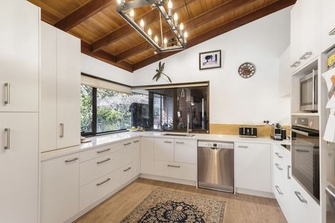 Photo of property in 1 Manu Grove, Waikanae, 5036