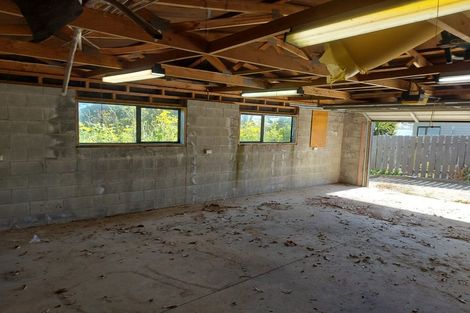 Photo of property in 23 Jasmine Grove, Maungaraki, Lower Hutt, 5010