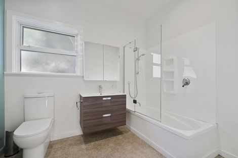 Photo of property in 70 Para Street, Miramar, Wellington, 6022