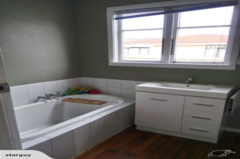 Photo of property in 3 Garden Road, Avalon, Lower Hutt, 5011