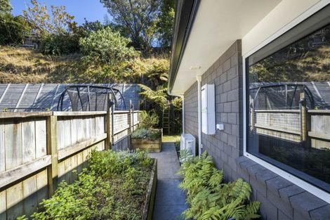 Photo of property in 7 Frederick Place, Whalers Gate, New Plymouth, 4310