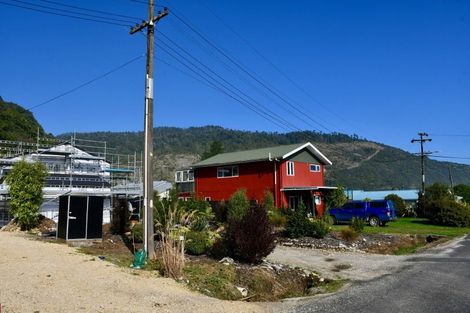 Photo of property in 6 Horncastle Crescent, Little Wanganui, Karamea, 7893