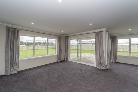 Photo of property in 8 Hartley Avenue, Carterton, 5713