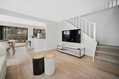 Photo of property in 1/45 Princes Street, Northcote Point, Auckland, 0627