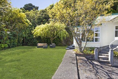 Photo of property in 3 Arden Way, Wilton, Wellington, 6012