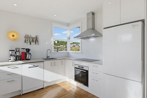 Photo of property in 26 Carlisle Street, Island Bay, Wellington, 6023