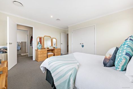 Photo of property in 21 Whitbourne Heights, Manurewa, Auckland, 2105